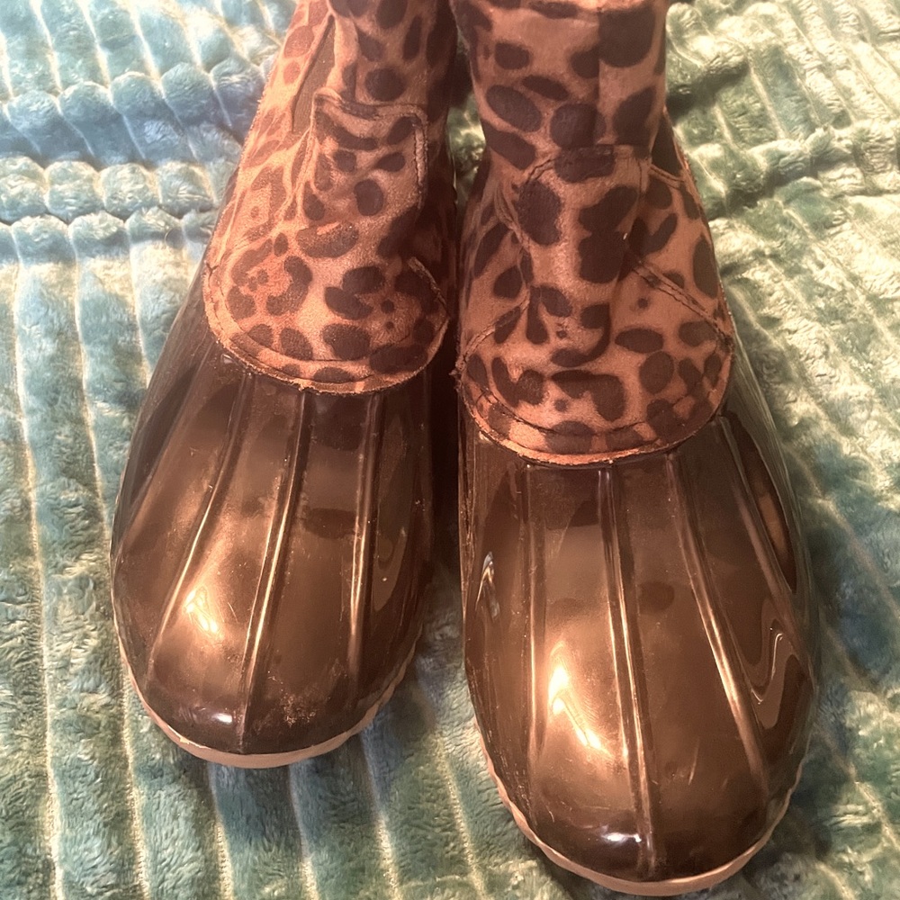 Yoki leopard duck & rain boots